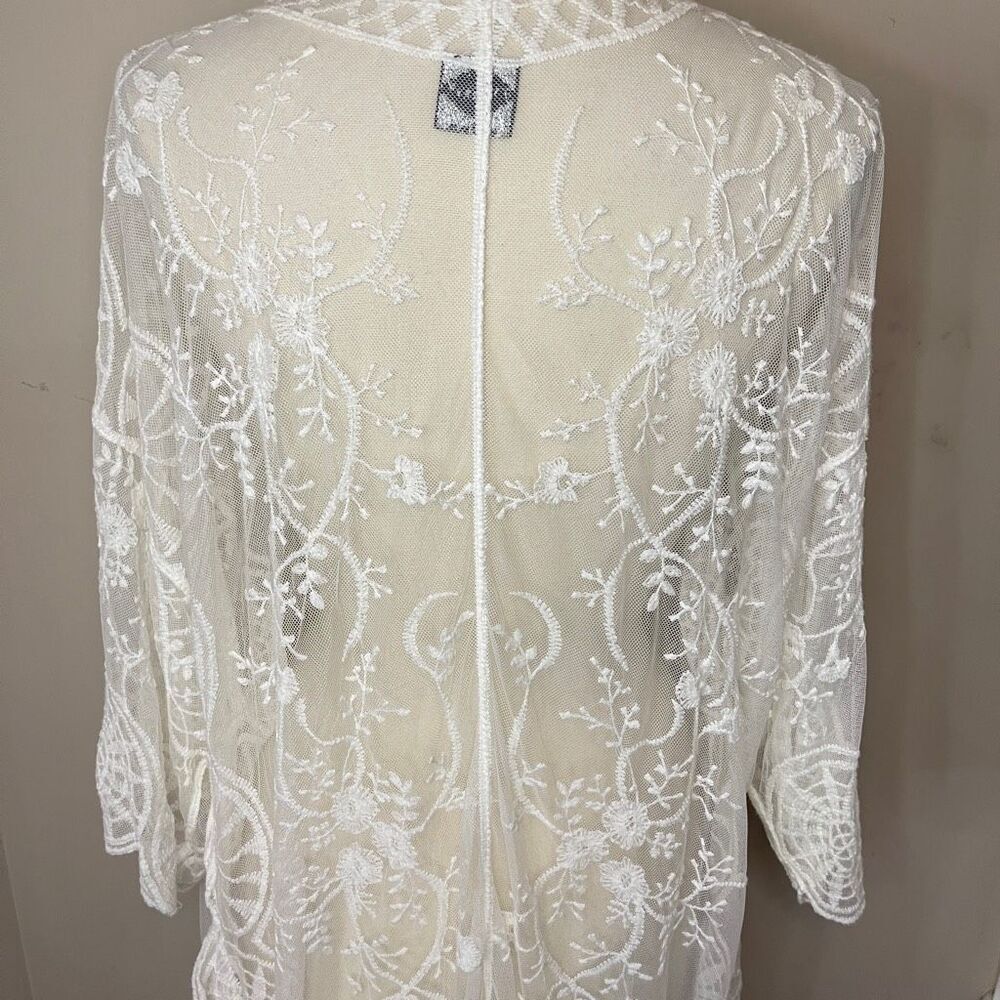 CAL STYLE Boutique Lace‎ Embroidered Kimono, Large - Picture 9 of 13